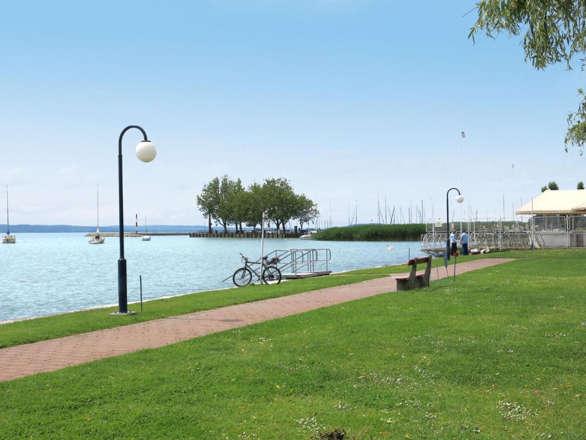 Holiday Home Balatontourist Fuered-1 By Interhome Балатонфюред Экстерьер фото